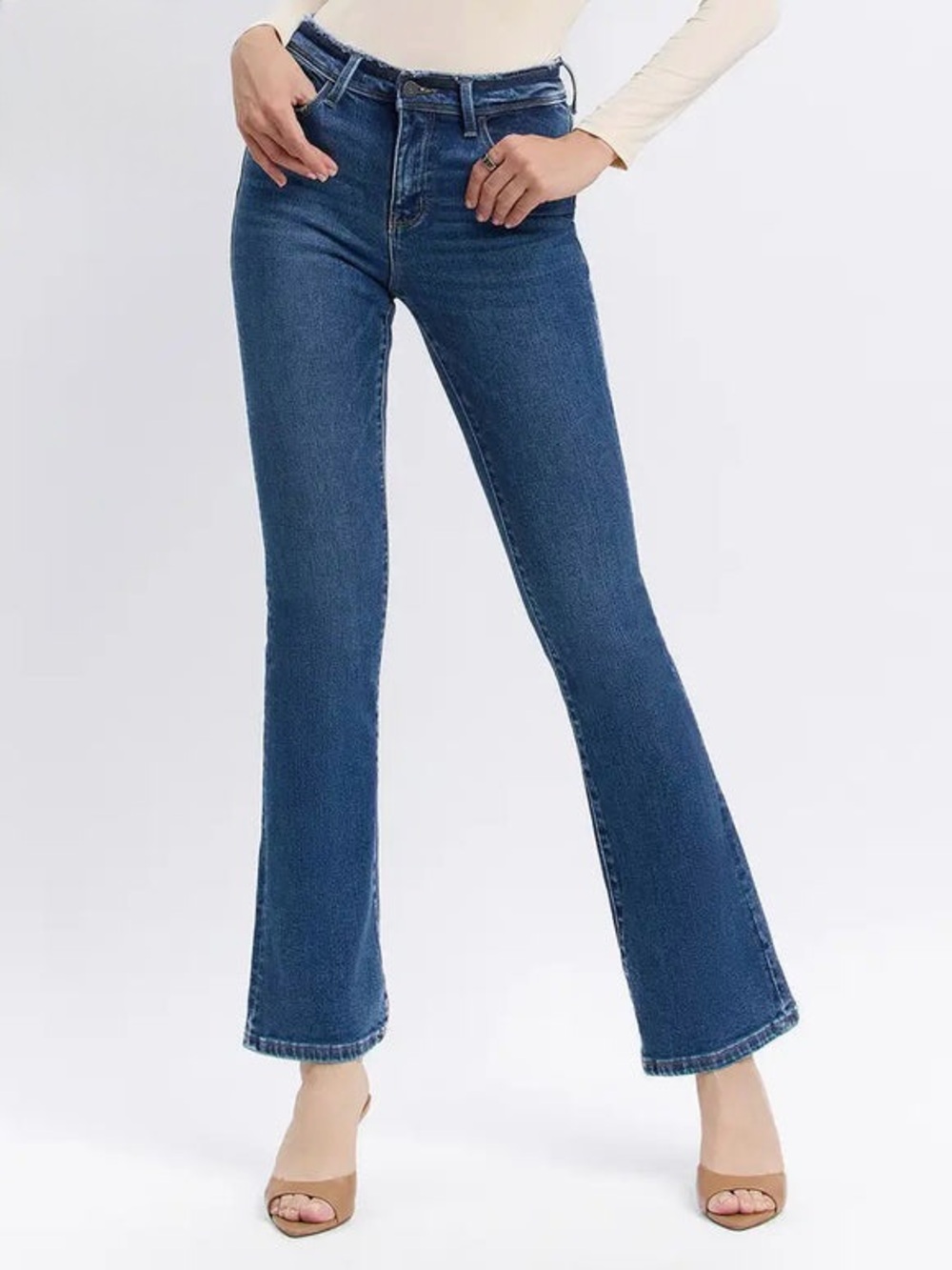Lovervet | Mid Rise Bootcut Jean, 30 NWT